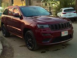 جیپ گراند شیرۆکی